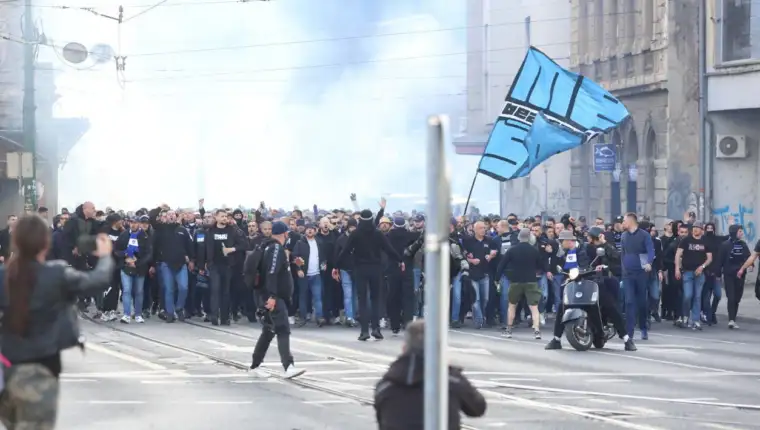 Korteo manijaci1