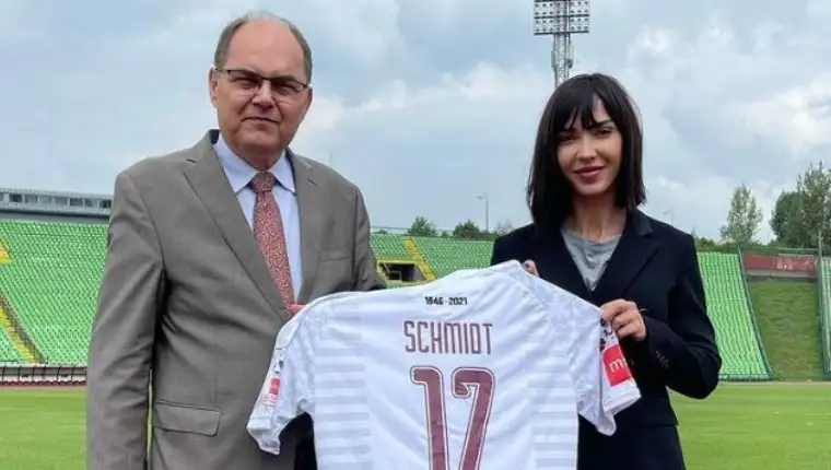 Schmidt