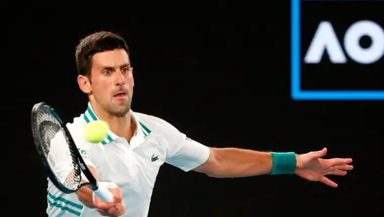 Nole 10
