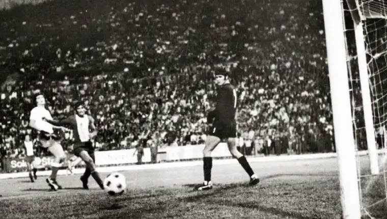 Velez 5 6