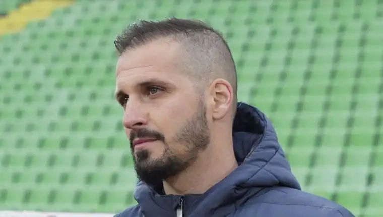 Maksimovic