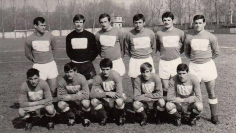 Velez 8