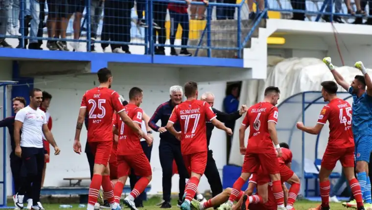 Velez 10