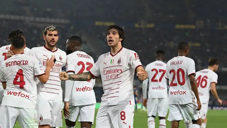 Milan32