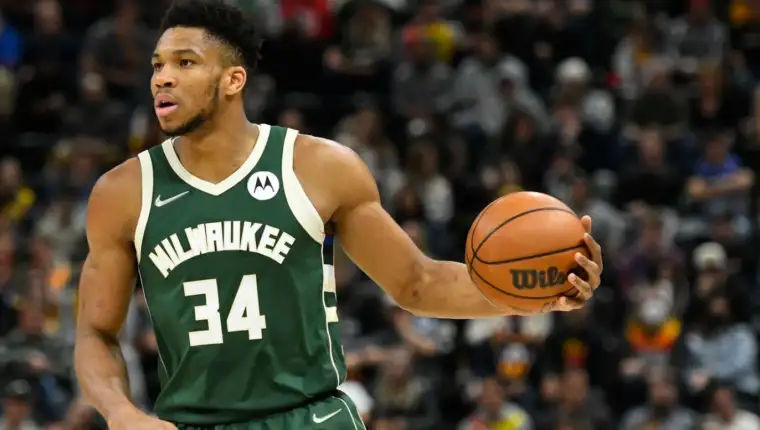 Giannis2
