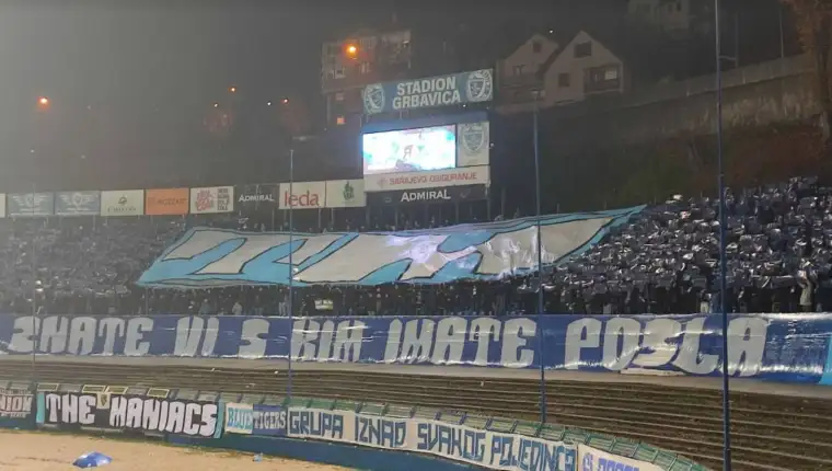 Transparent manijaci