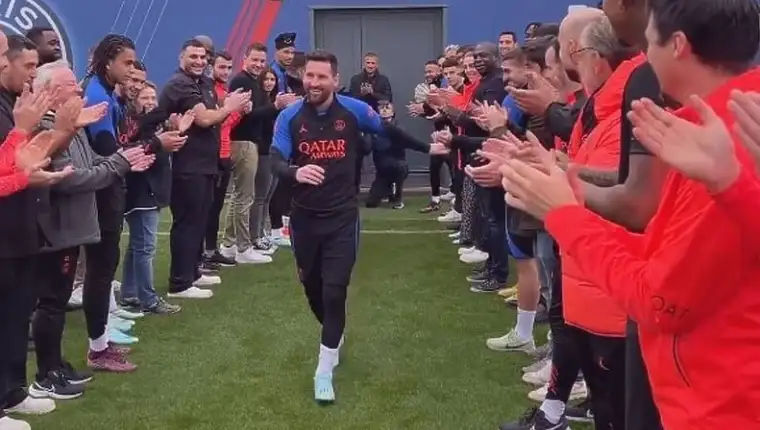 Lionel messi spalis