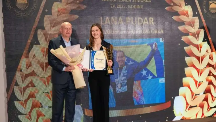 Lana pudar 5