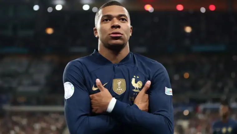 Mbappe44