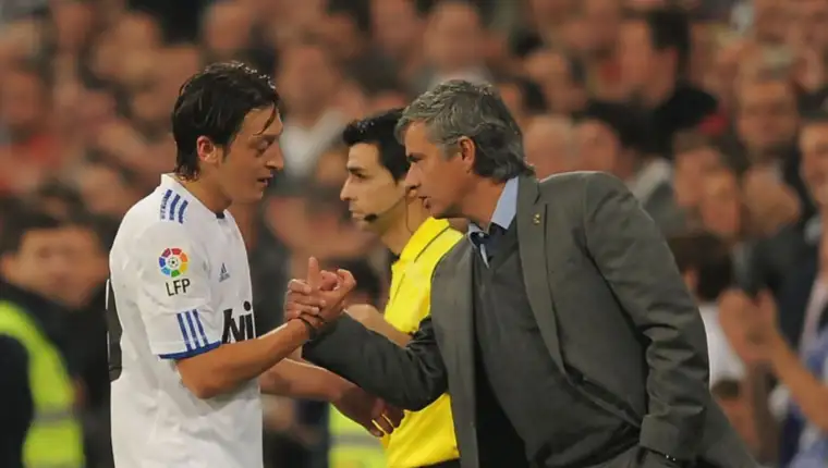 Ozil mout