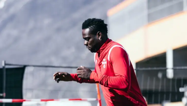 Baloteli2