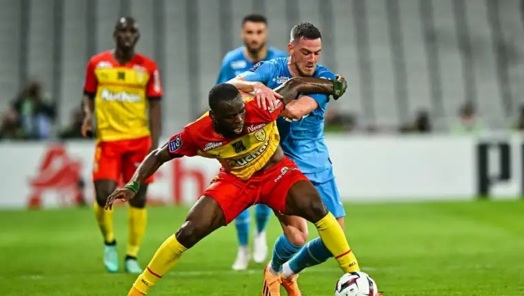 Lens