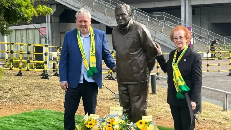 Statua osim