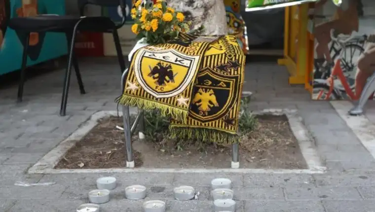 Aek navijac