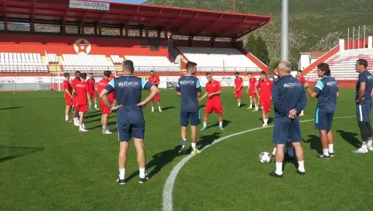 Velez trening