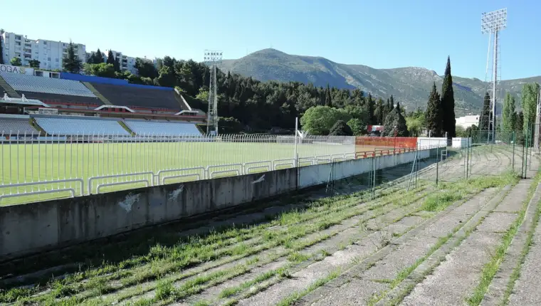 Tribina stajanje stadion pod bijelim brijegom mostar zrinjsik