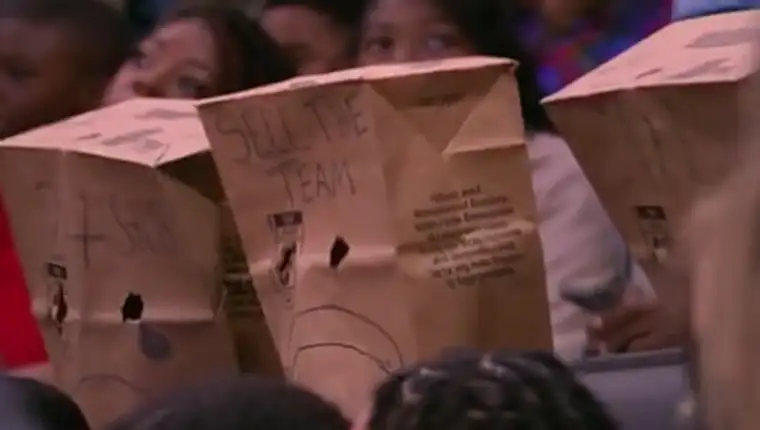 Pistons fans paper bag