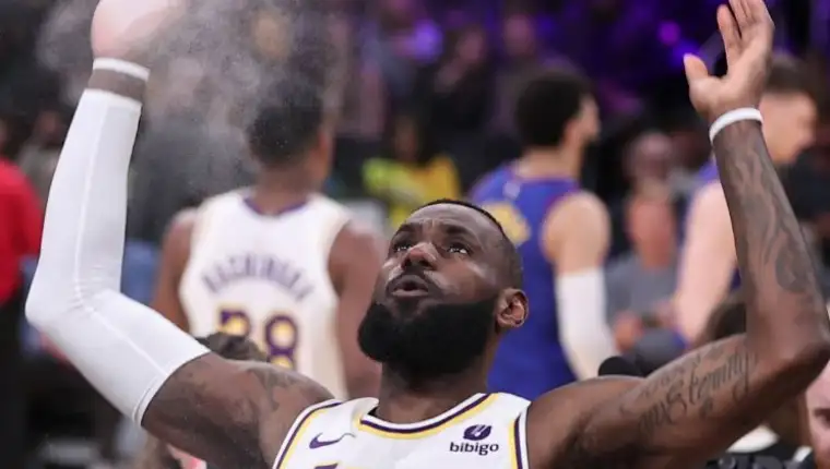 Lebron jams