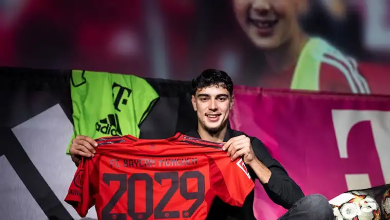 Aleksandar pavlovic bayern munchen