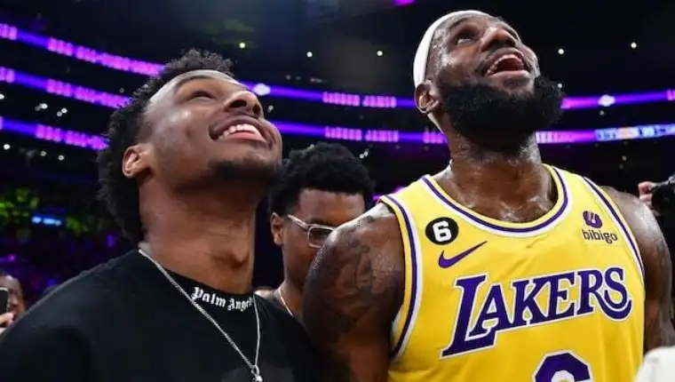 Le Bron James Bronny James