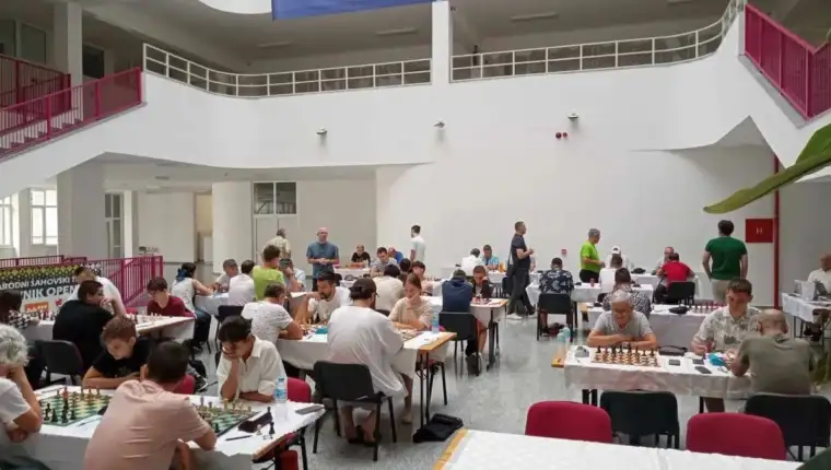 Travnik open