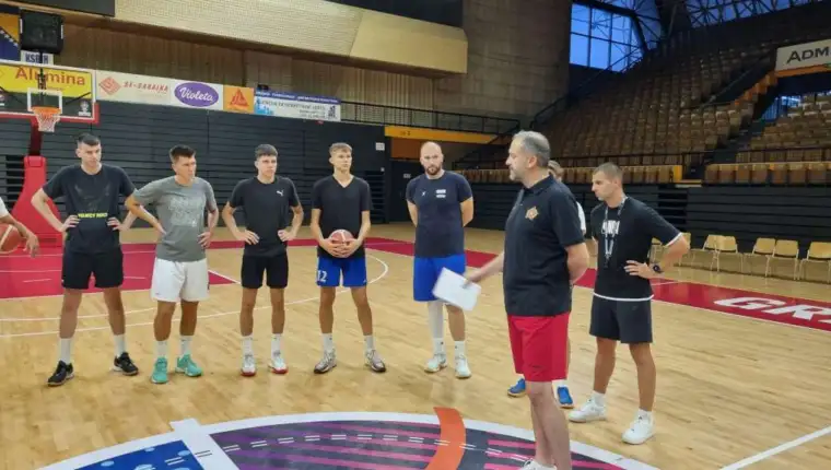 Kk sloboda tuzla mejdan