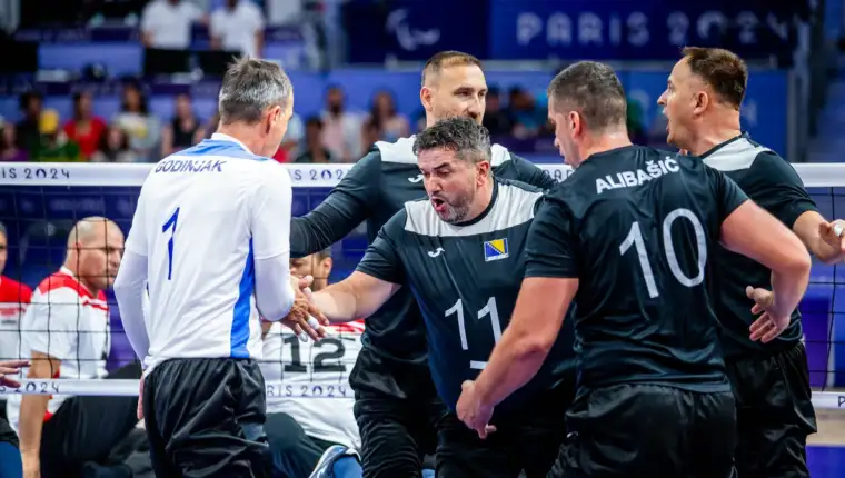 Paravolley