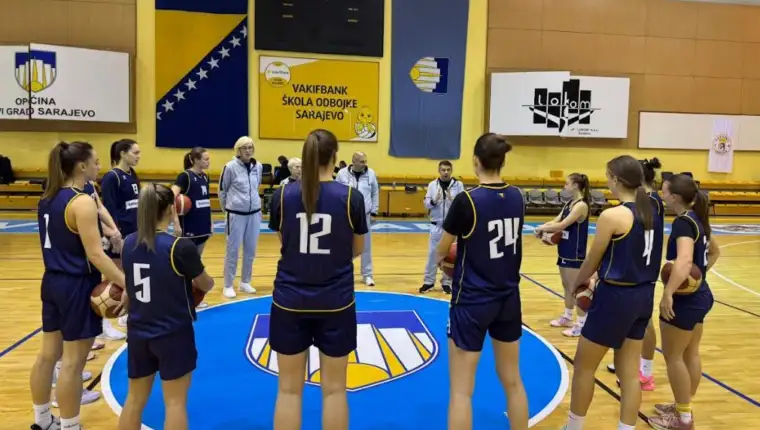 Zenska repksa okupljanje
