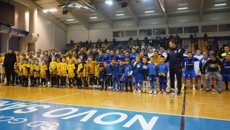 Manijaci the maniacs zeljeznicar turnir