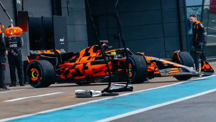 Mclaren launch 1