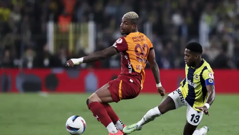 AA 20250402 37519983 37519972 FENERBAHCE GALATASARAY