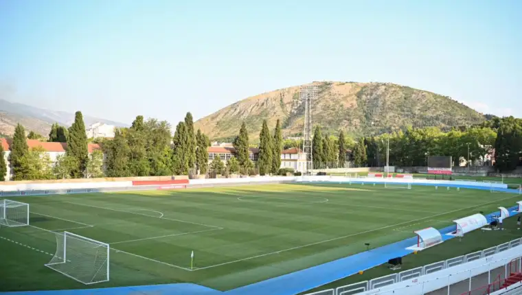 Pod bijelim