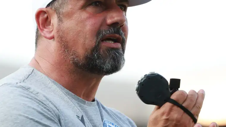 Admir adzem