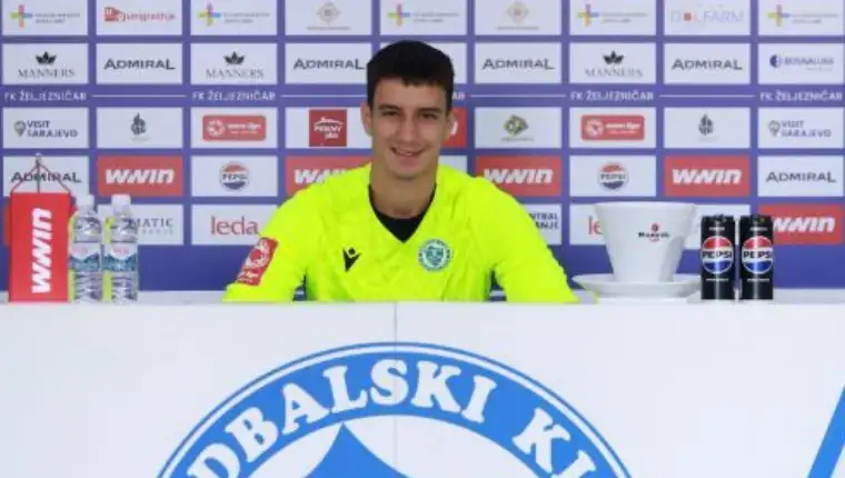 Novi golman