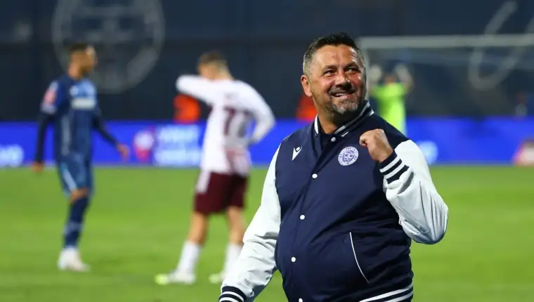 Admir adzem